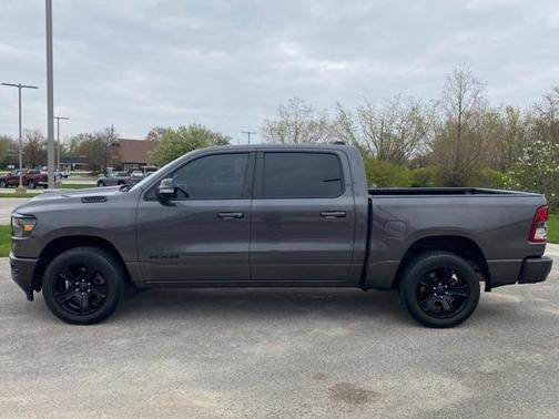 Photo 4 of 37 of 2020 RAM 1500 Big Horn