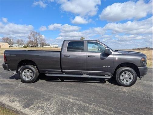 2025 RAM 2500 Big Horn Crew Cab 4x4 8' Box