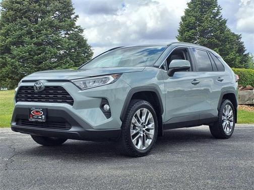 2019 Toyota RAV4 XLE Premium