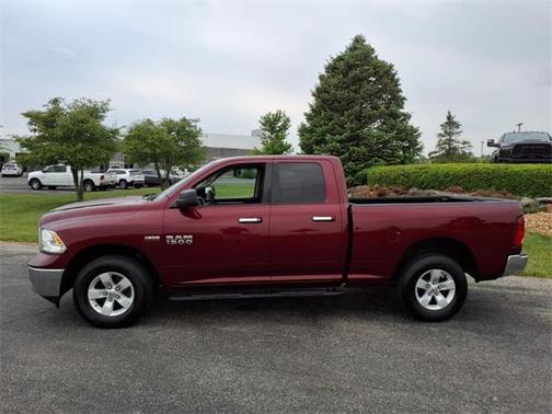 2017 RAM 1500 SLT