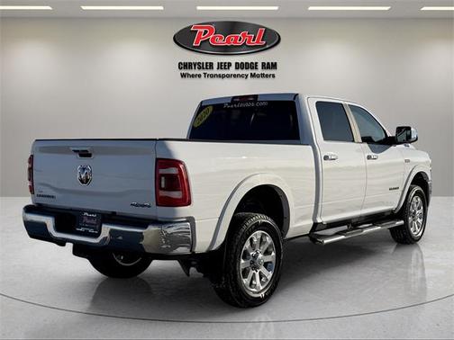 2020 RAM 2500 Laramie Crew Cab 4X4 6'4' Box