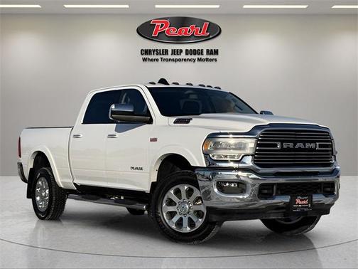 2020 RAM 2500 Laramie Crew Cab 4X4 6'4' Box