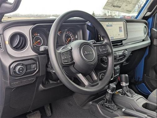2025 Jeep Gladiator Nighthawk