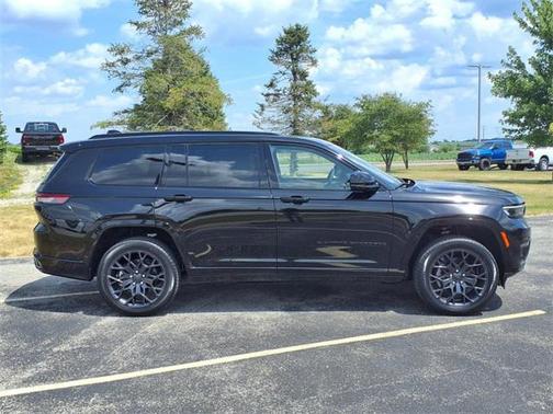 2025 Jeep Grand Cherokee L Summit Reserve