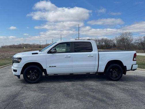 Bright White Clearcoat 2021 RAM 1500 Big Horn/Lone Star