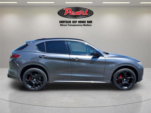 2022 Alfa Romeo Stelvio Ti