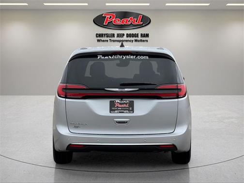 2026 Chrysler Pacifica L