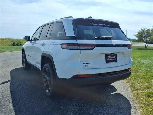 2025 Jeep Grand Cherokee Altitude