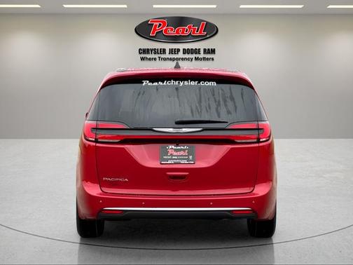 2026 Chrysler Pacifica L