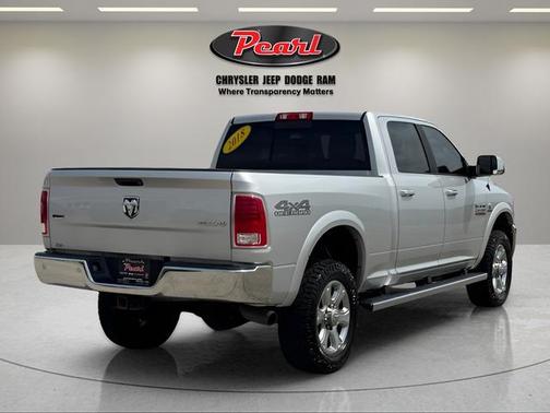 Bright Silver Clearcoat Metallic 2018 RAM 2500 Laramie Crew Cab 4x4 6'4' Box