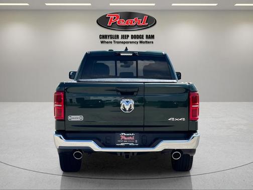 Serrano Green Metallic 2026 RAM 1500 Limited
