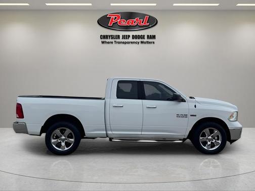 Bright White Clearcoat 2016 RAM 1500 Big Horn
