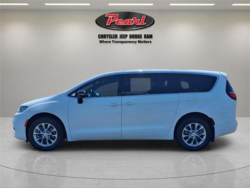2025 Chrysler Pacifica L