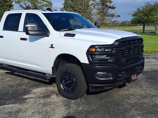 2025 RAM 2500 Tradesman Crew Cab 4x4 8' Box
