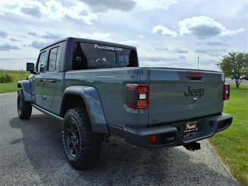 2025 Jeep Gladiator Willys