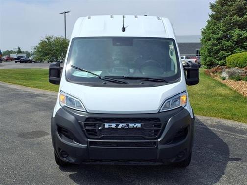 2025 RAM ProMaster 2500 Tradesman
