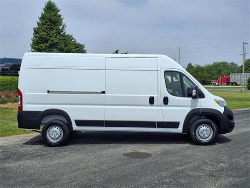 2025 RAM ProMaster 2500 Tradesman