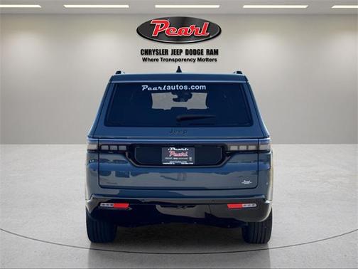 2026 Jeep Grand Wagoneer 4x4