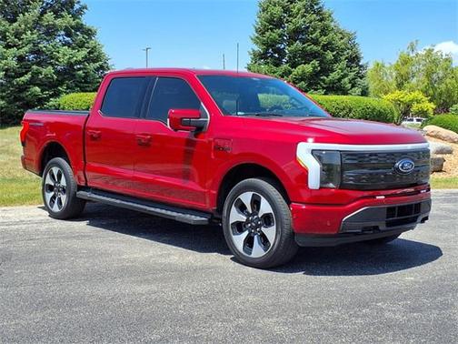 2022 Ford F-150 Lightning Platinum
