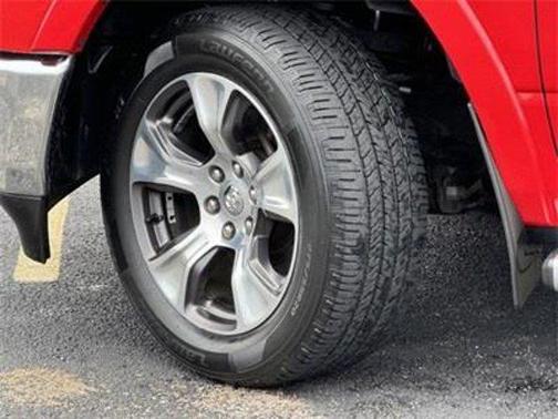 Flame Red Clearcoat 2019 RAM 1500 Laramie