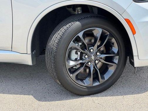 Triple Nickel 2024 Dodge Durango SXT Plus