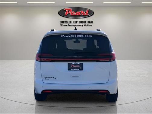 2026 Chrysler Pacifica L