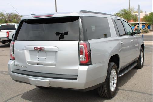 Silver 2016 GMC Yukon XL SLE