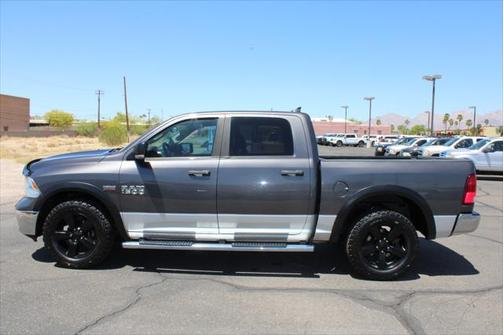 2015 RAM 1500 4WD Crew Cab 140.5 Outdoorsman