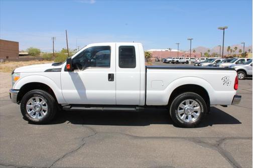 2015 Ford F-250 4WD SuperCab 142 XL
