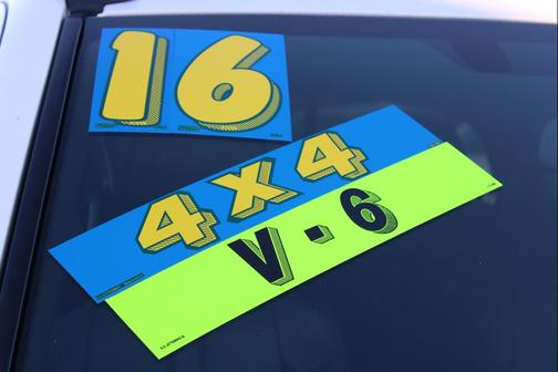 2016 Toyota Tacoma SR