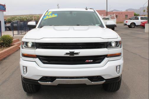 Summit White 2017 Chevrolet Silverado 1500 2LT
