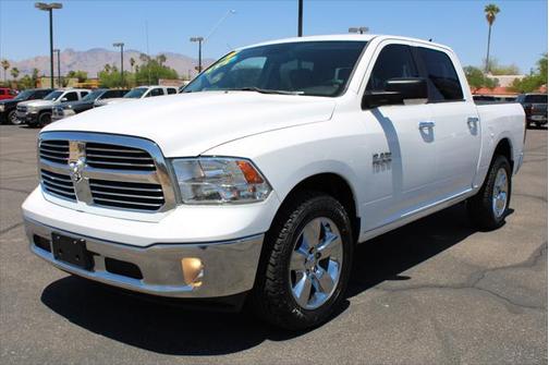2014 RAM 1500 4WD Crew Cab 140.5 Big Horn