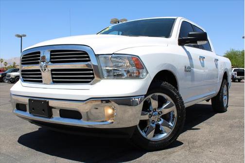 2014 RAM 1500 4WD Crew Cab 140.5 Big Horn