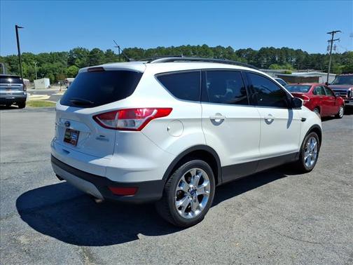 White Platinum Clearcoat Metallic 2016 Ford Escape SE