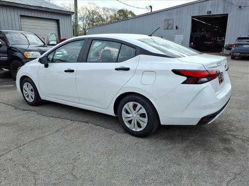 2021 Nissan Versa 1.6 S