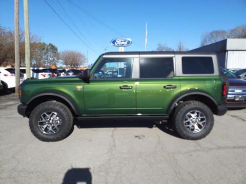 2023 Ford Bronco Badlands