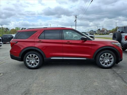Rapid Red Metallic Tinted Clearcoat 2026 Ford Explorer Platinum