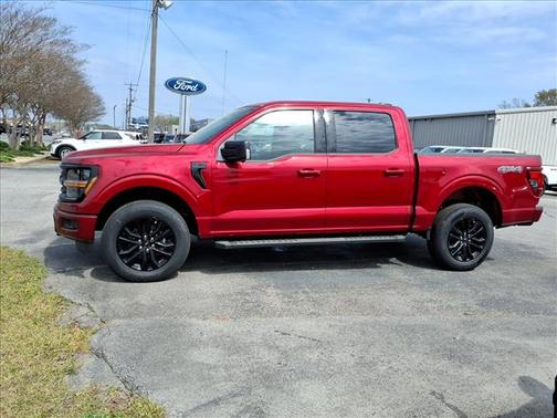 Ruby Red Metallic Tinted Clearcoat 2026 Ford F-150 XLT