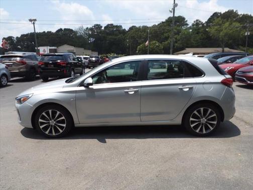 2019 Hyundai Elantra GT Base
