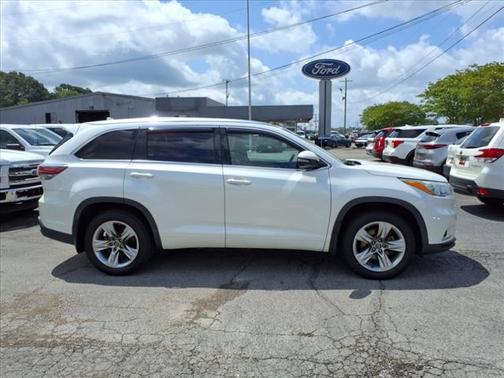2016 Toyota Highlander Limited Platinum