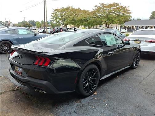 2025 Ford Mustang EcoBoost