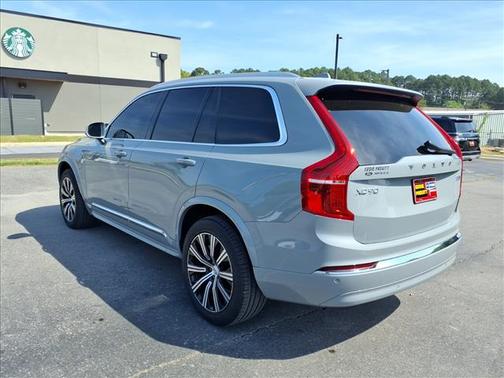 2025 Volvo XC90 B5 Core