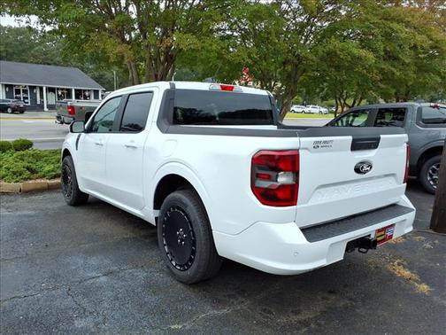 2025 Ford Maverick Lobo Standard