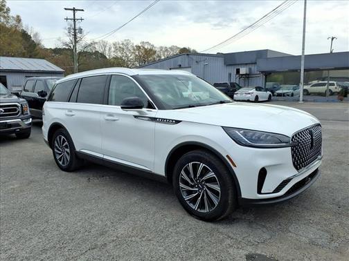 Pristine White Metallic Tri-Coat 2025 Lincoln Aviator Premiere