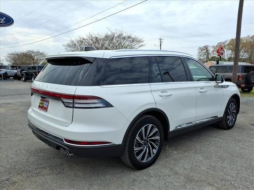 Pristine White Metallic Tri-Coat 2025 Lincoln Aviator Premiere