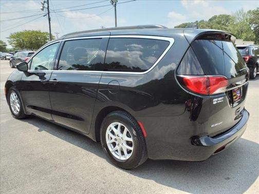 2020 Chrysler Voyager LXI