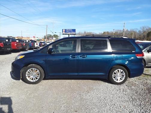2012 Toyota Sienna XLE