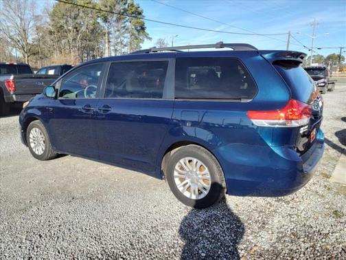 2012 Toyota Sienna XLE