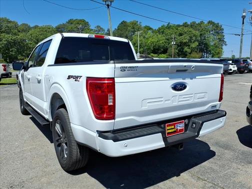 Oxford White 2023 Ford F-150 XLT