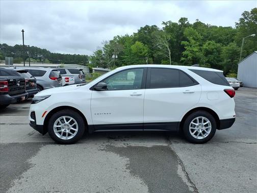 Summit White 2023 Chevrolet Equinox LS